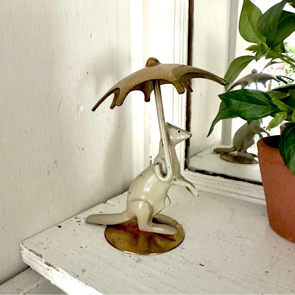 Vintage Brass Kangaroo with an Umbrella Figurine Statue Painted 5x4” Animal